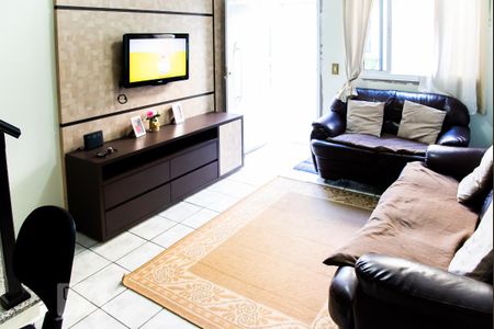 Sala de casa para alugar com 2 quartos, 65m² em Vila Bancária, São Paulo