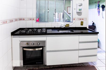 Cozinha de casa para alugar com 2 quartos, 65m² em Vila Bancária, São Paulo