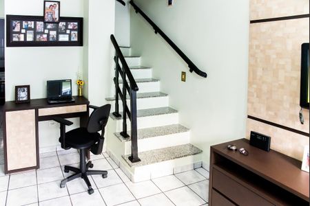 Sala de casa para alugar com 2 quartos, 65m² em Vila Bancária, São Paulo