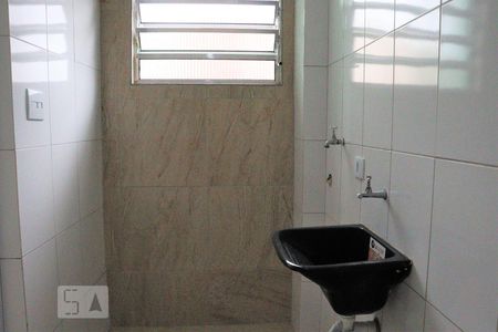 Banheiro de apartamento para alugar com 1 quarto, 32m² em Sé, São Paulo