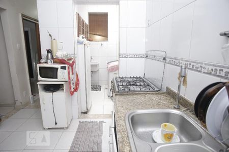 Casa para alugar com 110m², 3 quartos e 2 vagasCozinha