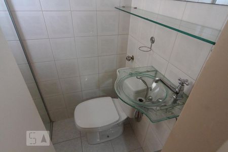 Apartamento para alugar com 81m², 3 quartos e 1 vaga Apartamento para alugar com 81m², 3 quartos e 1 vagaBanheiro da Suíte