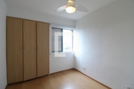 Quarto 2 de apartamento para alugar com 3 quartos, 81m² em Vila Albano, São Paulo