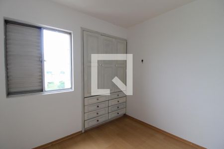 Quarto 1 de apartamento para alugar com 3 quartos, 81m² em Vila Albano, São Paulo