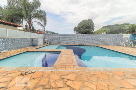 Apartamento à venda com 80m², 2 quartos e sem vagaPiscina