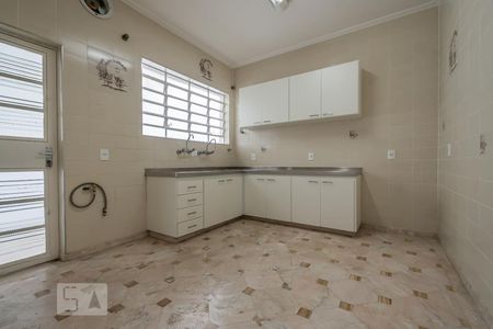 Casa para alugar com 250m², 3 quartos e 3 vagasCozinha