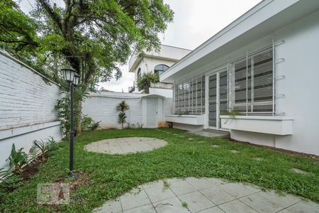 Casa para alugar com 250m², 3 quartos e 3 vagasJardim