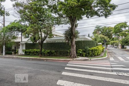 Casa para alugar com 250m², 3 quartos e 3 vagasFachada