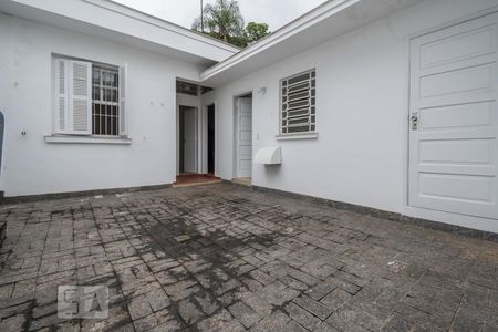 Casa para alugar com 250m², 3 quartos e 3 vagasQuintal