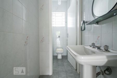 Lavabo de casa para alugar com 3 quartos, 250m² em Granja Julieta, São Paulo