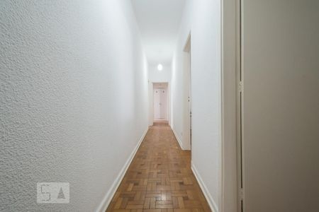 Corredor Quartos de casa para alugar com 3 quartos, 250m² em Granja Julieta, São Paulo