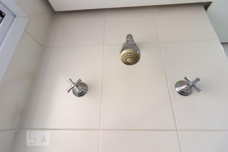 Apartamento à venda com 57m², 2 quartos e 1 vagaDetalhe banheiro