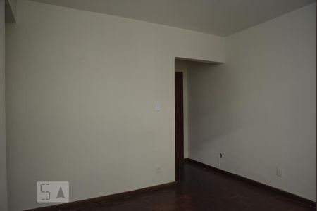 Sala de apartamento para alugar com 3 quartos, 70m² em Freguesia de Jacarepaguá, Rio de Janeiro