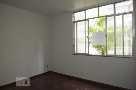 Sala de apartamento para alugar com 3 quartos, 70m² em Freguesia de Jacarepaguá, Rio de Janeiro