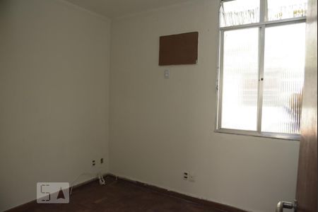 Quarto 1 de apartamento para alugar com 3 quartos, 70m² em Freguesia de Jacarepaguá, Rio de Janeiro