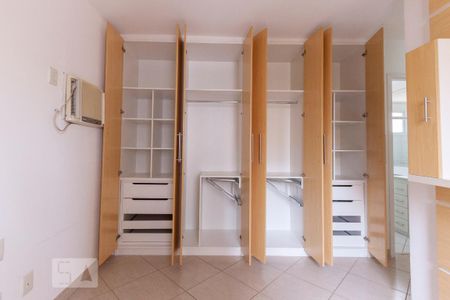 armario suite de apartamento para alugar com 2 quartos, 70m² em Chácara Primavera, Campinas