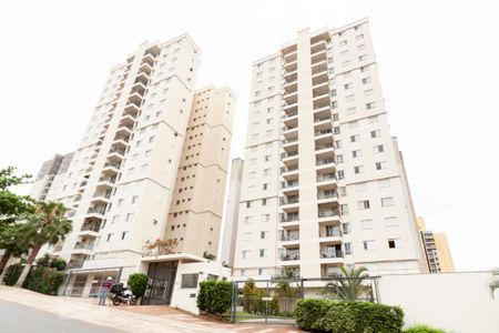Apartamento para alugar com 70m², 2 quartos e 2 vagasfachada