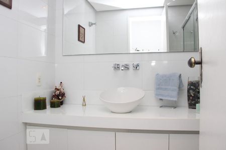 banheiro 1 de apartamento à venda com 3 quartos, 280m² em Tijuca, Rio de Janeiro