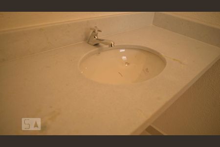 Apartamento à venda com 42m², 1 quarto e 1 vagaPia - Banheiro