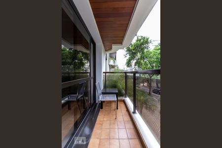 Apartamento à venda com 45m², 1 quarto e 1 vagaVaranda