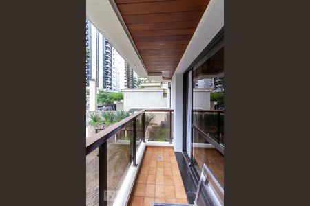 Apartamento à venda com 45m², 1 quarto e 1 vagaVaranda