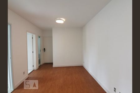Sala de apartamento à venda com 2 quartos, 77m² em Jardim Fonte do Morumbi, São Paulo