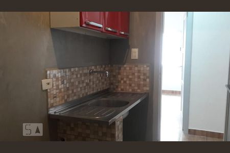 Cozinha de apartamento para alugar com 1 quarto, 50m² em Bela Vista, São Paulo
