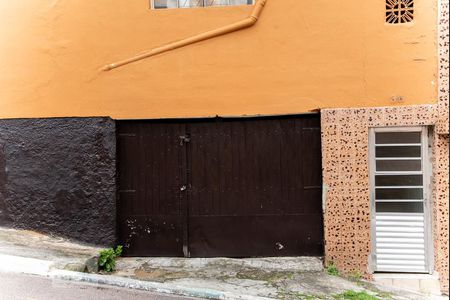 Casa para alugar com 120m², 2 quartos e sem vagaFachada