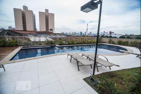 Apartamento para alugar com 70m², 2 quartos e 1 vagaÁrea comum - Piscina