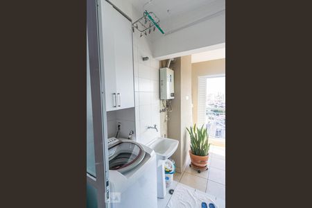 Apartamento para alugar com 70m², 2 quartos e 1 vagaÁrea de Serviço