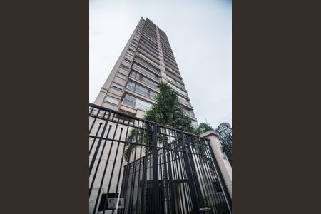 Apartamento para alugar com 70m², 2 quartos e 1 vagaFachada