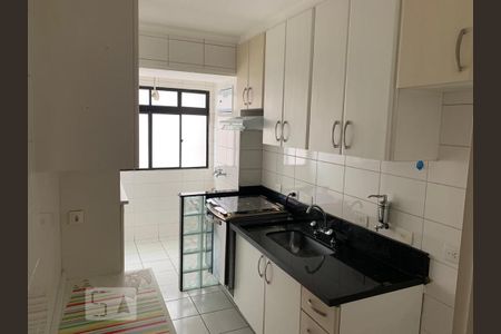 Cozinha de casa à venda com 1 quarto, 297m² em Vila Bertioga, São Paulo