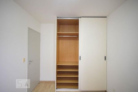 Apartamento para alugar com 41m², 1 quarto e 1 vagaArmário do Quarto 