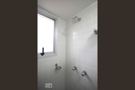 Apartamento para alugar com 41m², 1 quarto e 1 vagaDetalhe do Banheiro