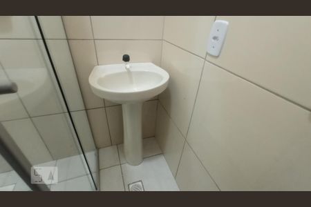 Banheiro de casa para alugar com 1 quarto, 50m² em Riacho Fundo I, Brasília