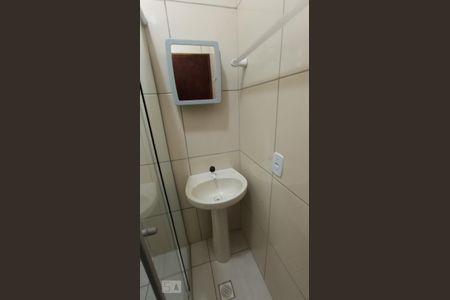 Banheiro de casa para alugar com 1 quarto, 50m² em Riacho Fundo I, Brasília