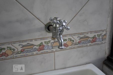 Apartamento para alugar com 60m², 2 quartos e sem vaga Apartamento para alugar com 60m², 2 quartos e sem vagaDetalhe torneira