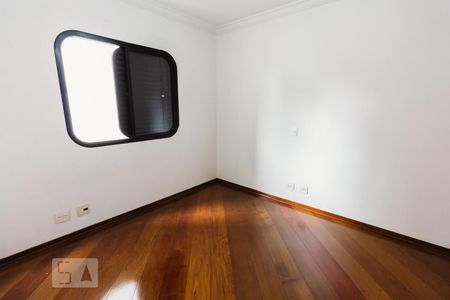 Apartamento à venda com 207m², 4 quartos e 3 vagasQuarto 02