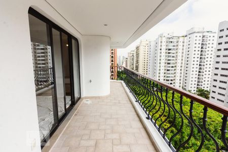 Varanda de apartamento à venda com 4 quartos, 207m² em Perdizes, São Paulo