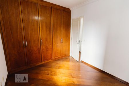 Apartamento à venda com 207m², 4 quartos e 3 vagasQuarto 03