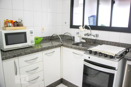 Cozinha de apartamento para alugar com 3 quartos, 100m² em Trindade, Florianópolis