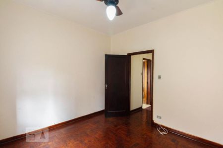 Casa à venda com 120m², 6 quartos e 2 vagasQuarto 1