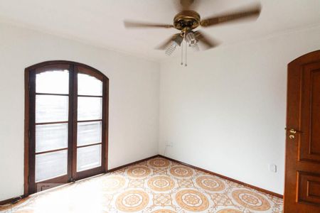 Casa à venda com 120m², 6 quartos e 2 vagasQuarto 1 (Sobrado 2)