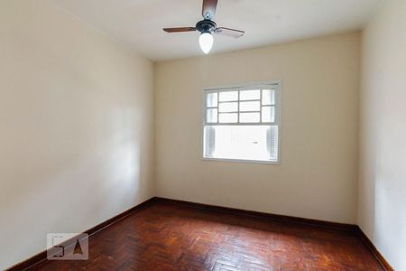 Casa à venda com 120m², 6 quartos e 2 vagasQuarto 1