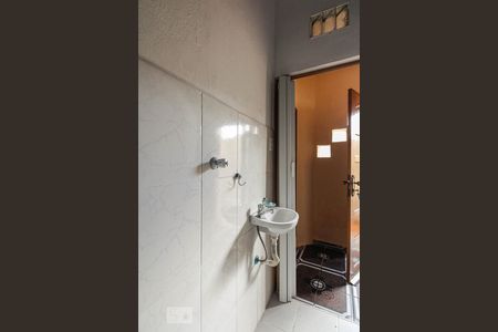 Lavabo  de casa à venda com 6 quartos, 120m² em Vila Bertioga, São Paulo