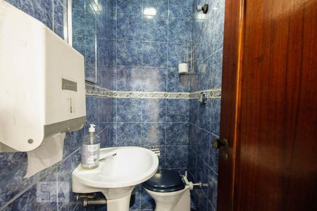 Casa à venda com 120m², 6 quartos e 2 vagasBanheiro 2