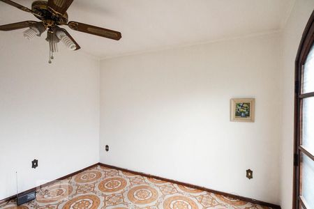 Casa à venda com 120m², 6 quartos e 2 vagasQuarto 1 (Sobrado 2)