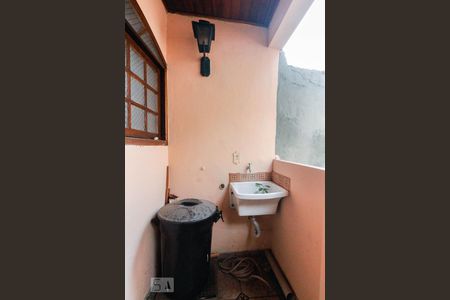 Casa à venda com 120m², 6 quartos e 2 vagasÁrea de serviço 