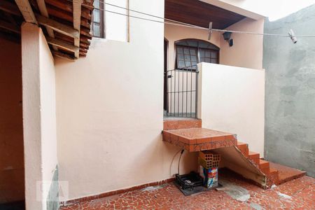 Casa à venda com 120m², 6 quartos e 2 vagasQuintal 