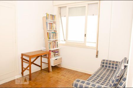 Apartamento à venda com 208m², 4 quartos e 2 vagas Apartamento à venda com 208m², 4 quartos e 2 vagasQuarto 4